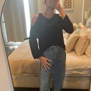 GAP peak a boo shoulder blouse